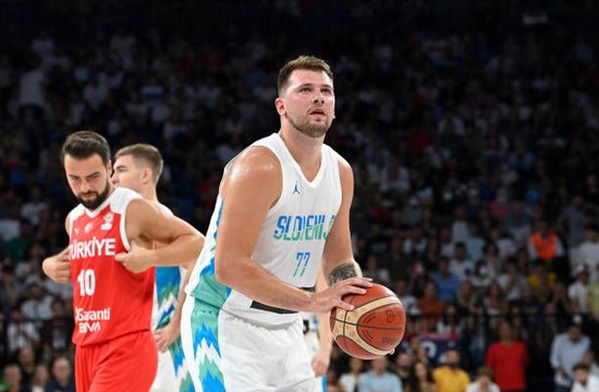 瑞士篮球队全力以赴冲击冠军